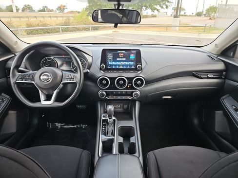 Used 2025 Nissan Sentra SV FWD image 18