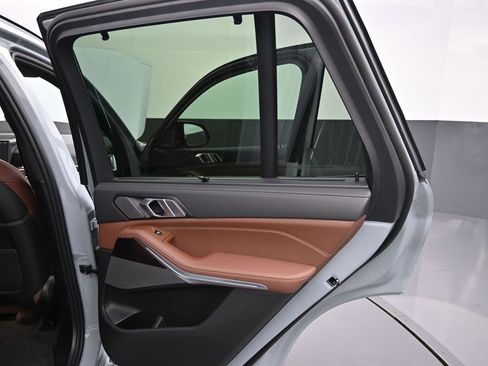 New 2026 BMW X5 M60i image 23