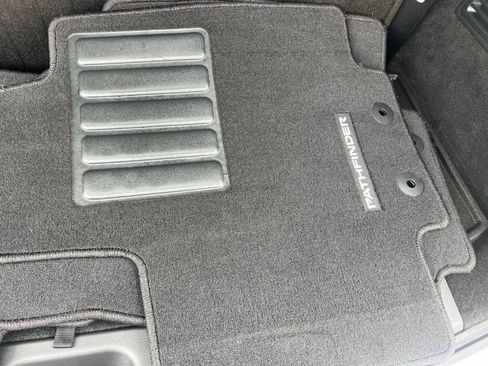 Certified 2025 Nissan Pathfinder Platinum w/ Cargo Package AWD/4WD image 15