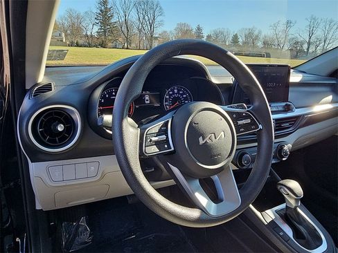 Certified 2023 Kia Forte LXS image 24