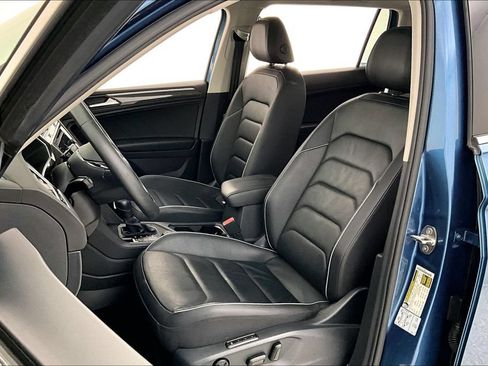 Used 2020 Volkswagen Tiguan SEL Premium R-Line AWD/4WD image 30