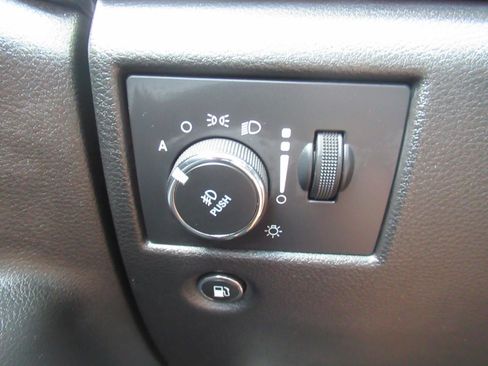 Used 2021 Jeep Grand Cherokee Limited w/ Quick Order Package 28K 80th AWD/4WD image 23