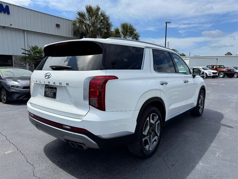 Used 2023 Hyundai Palisade SEL FWD image 8
