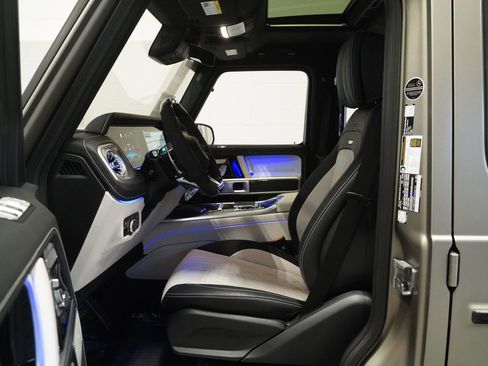 Used 2026 Mercedes-Benz G 63 AMG 4MATIC image 11