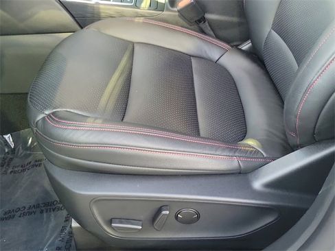 Used 2025 Ford Escape ST-Line w/ Equipment Group 301A image 11