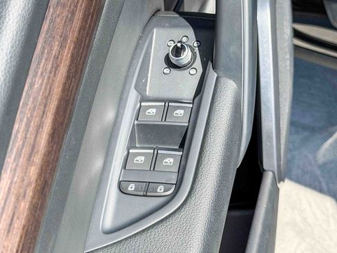 Used 2023 Audi Q5 2.0T Premium w/ Convenience Package AWD/4WD image 26