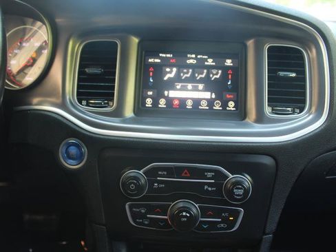Used 2021 Dodge Charger SXT w/ Leather Interior Group RWD image 14