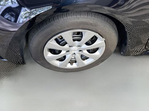 Used 2024 Toyota Corolla LE FWD image 14