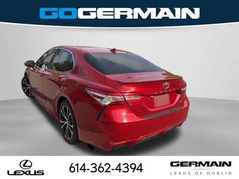 Used 2020 Toyota Camry SE image 8