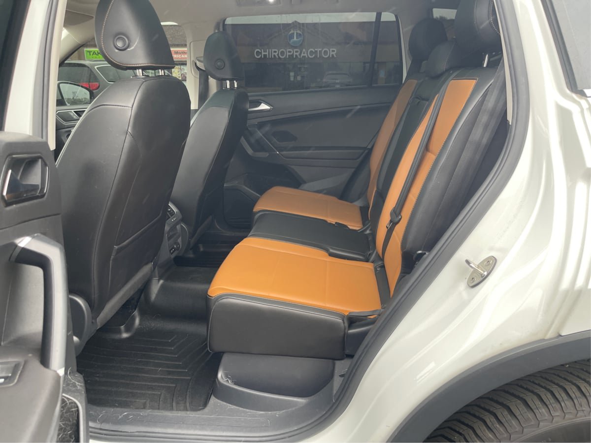 Used 2018 Volkswagen Tiguan SE w/ Panoramic Sunroof Package AWD/4WD image 10