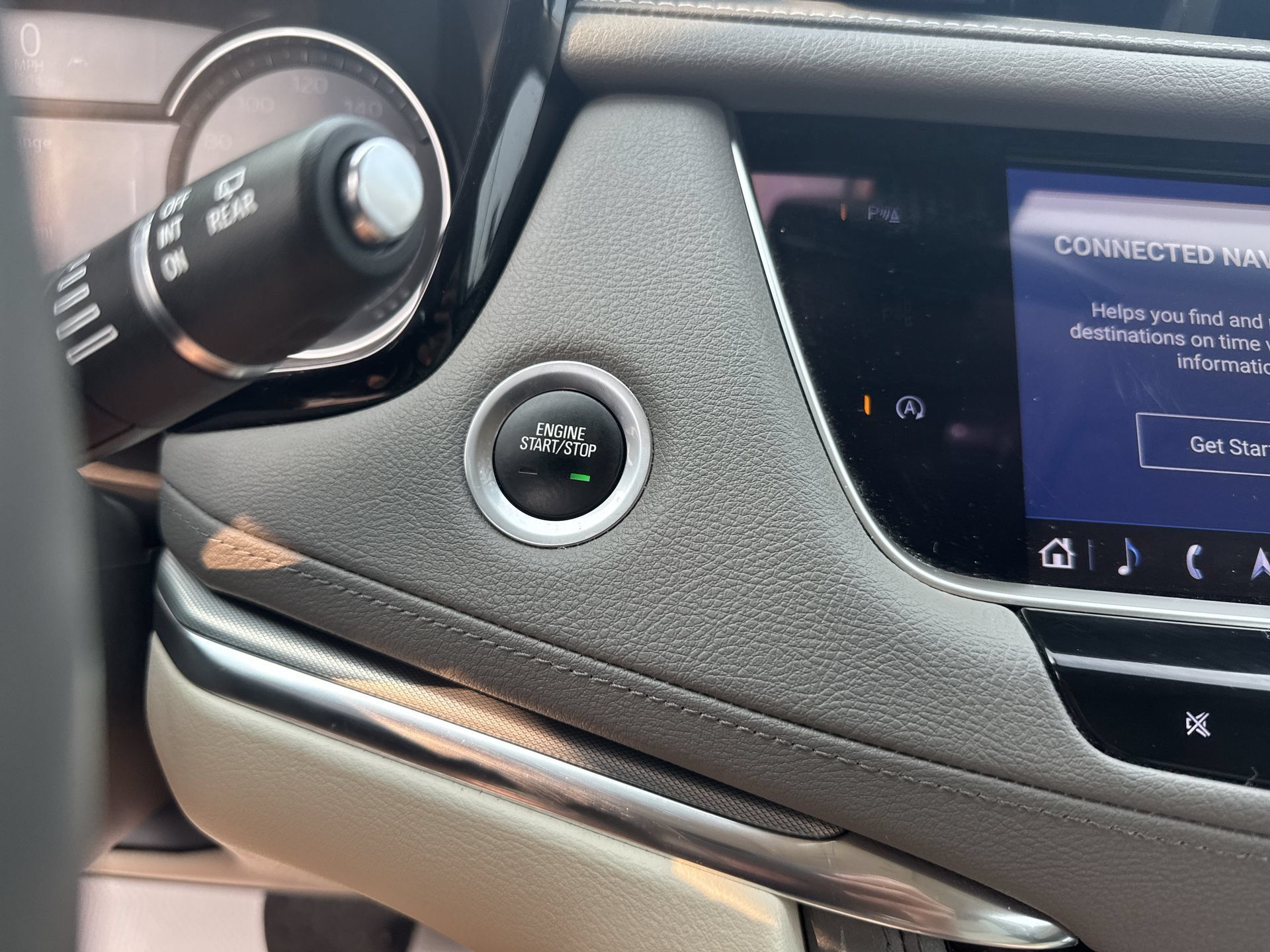 Used 2022 Cadillac XT5 Premium Luxury AWD/4WD image 17