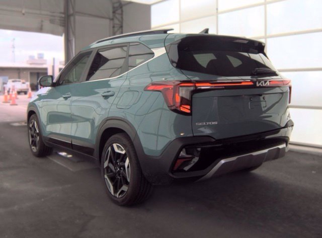 Certified 2026 Kia Seltos SX w/ SX Sunroof Package AWD/4WD image 5