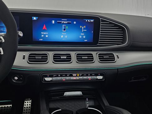 Certified 2025 Mercedes-Benz GLE 53 AMG AMG GLE 53 image 39