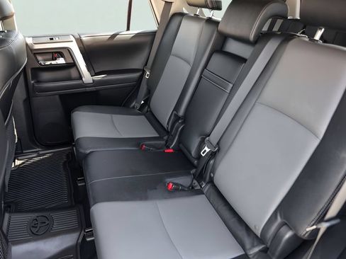 Used 2024 Toyota 4Runner SR5 Premium w/ Moonroof Package AWD/4WD image 26