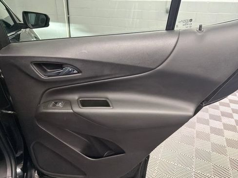 Used 2022 Chevrolet Equinox LT FWD image 15