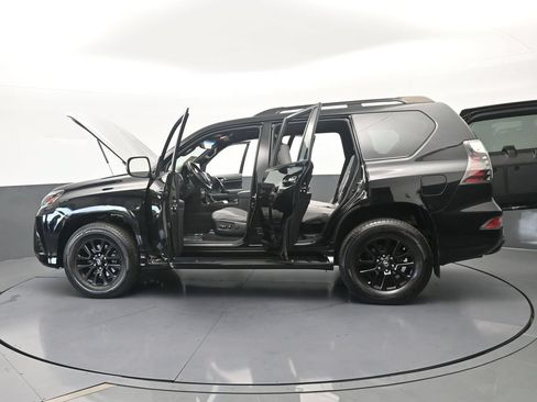 Used 2023 Lexus GX 460 w/ Black Line Special Edition AWD/4WD image 75