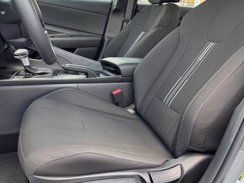 Used 2026 Hyundai Elantra Sport FWD image 9
