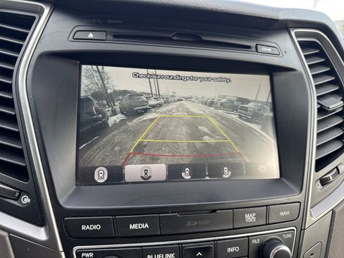 Used 2018 Hyundai Santa Fe Sport image 11