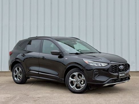 Used 2024 Ford Escape ST-Line w/ Tech Pack #1 AWD/4WD image 8