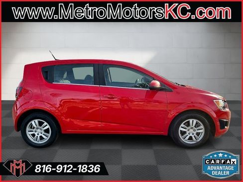 Used 2014 Chevrolet Sonic LT w/ Fun and Sun Package image 7