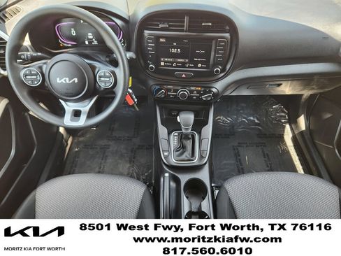 Certified 2025 Kia Soul LX w/ LX Technology Package FWD image 24