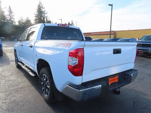 Used 2018 Toyota Tundra SR5 image 5