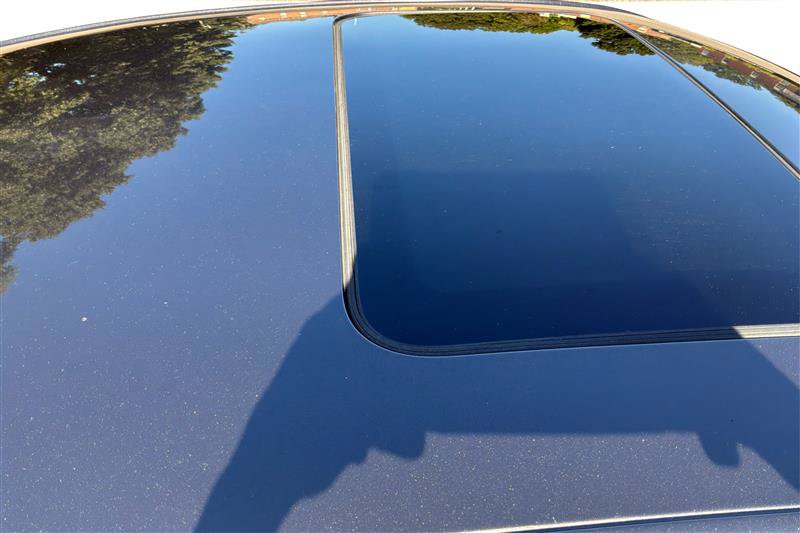Used 2022 Dodge Charger SXT w/ Plus Group RWD image 12