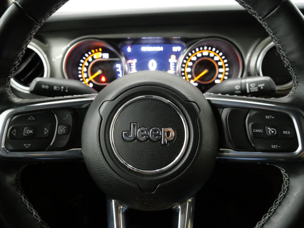 Used 2022 Jeep Wrangler Unlimited Sahara w/ Cold Weather Group AWD/4WD image 16