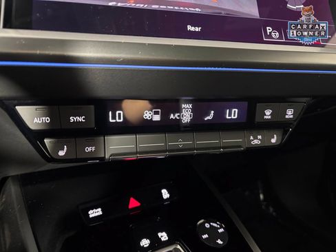 Used 2023 Audi Q4 e-tron Premium Plus w/ Premium Plus AWD/4WD image 20