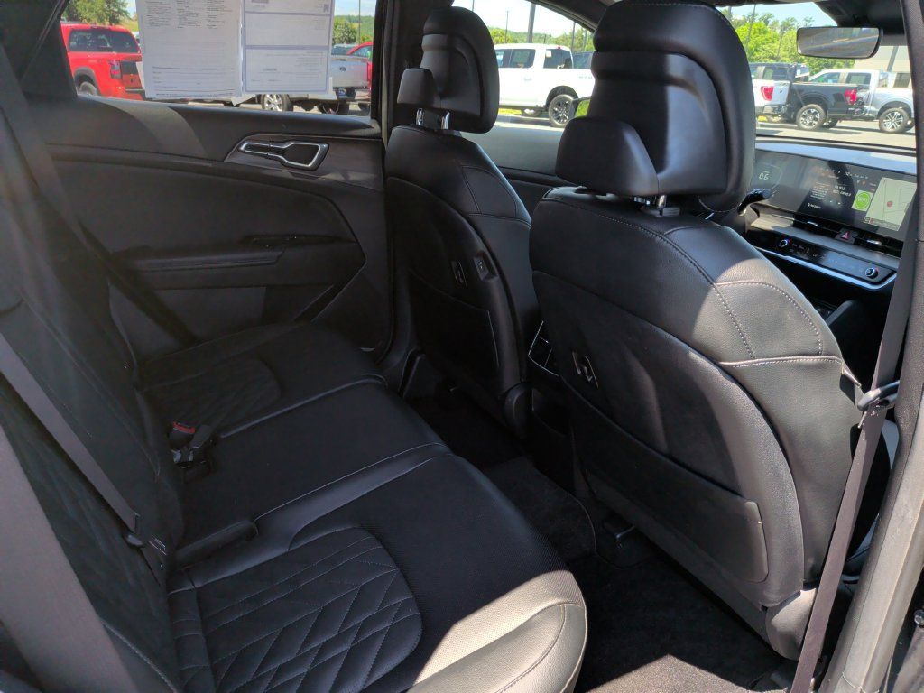 Used 2023 Kia Sportage X-Line AWD/4WD image 17