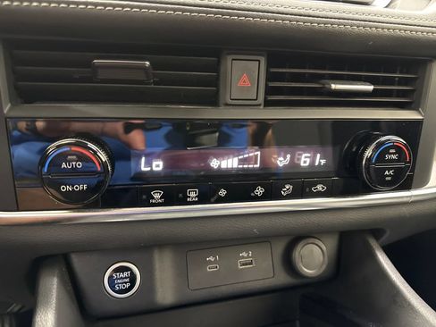 Used 2023 Nissan Rogue SV AWD/4WD image 20