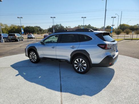 New 2025 Subaru Outback Limited XT image 3