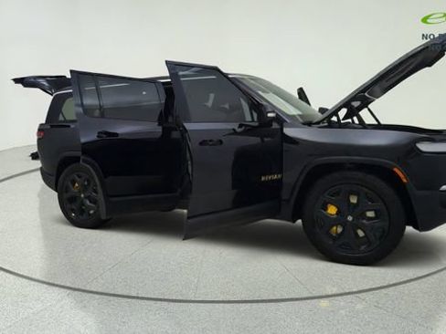 Used 2024 Rivian R1S Adventure AWD/4WD image 10