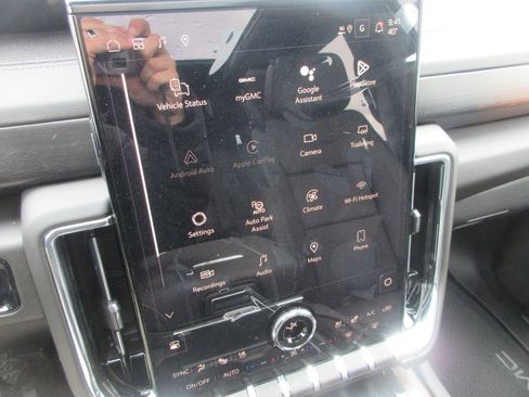 New 2026 GMC Yukon Denali image 19