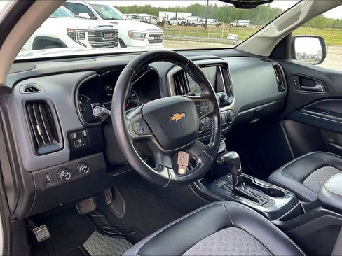 Used 2017 Chevrolet Colorado Z71 image 14