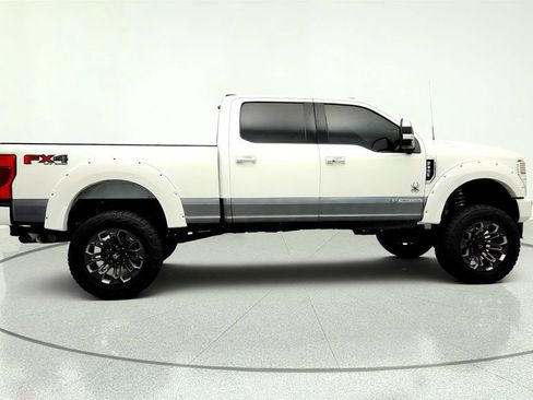 Used 2022 Ford F250 Lariat w/ Lariat Ultimate Package AWD/4WD image 4