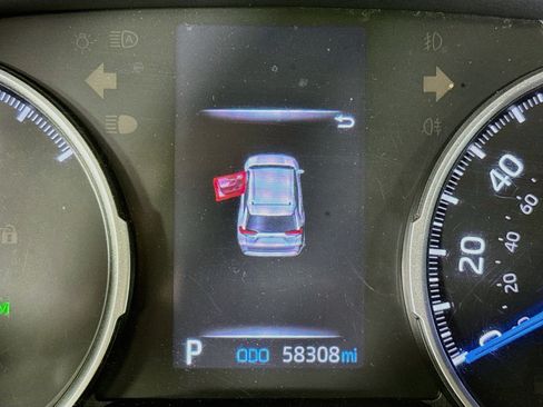 Used 2022 Toyota RAV4 XLE w/ Convenience Package AWD/4WD image 14