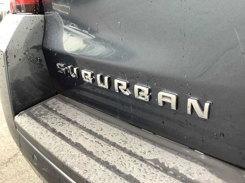 Used 2019 Chevrolet Suburban 4WD w/ Enhanced Driver Alert Package image 6