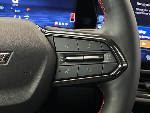 Certified 2024 Chevrolet Equinox EV RS image 23