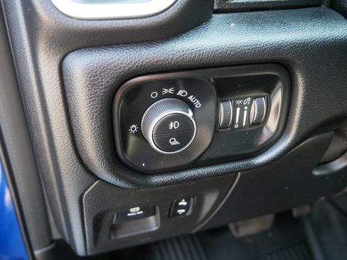 Used 2019 RAM 1500 Big Horn AWD/4WD image 25