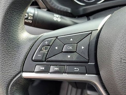 Certified 2023 Nissan Sentra SV FWD image 21