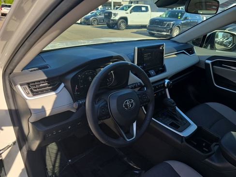 Used 2023 Toyota RAV4 XLE w/ Convenience Package AWD/4WD image 16