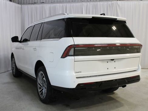 New 2026 Lincoln Navigator Reserve AWD/4WD image 53