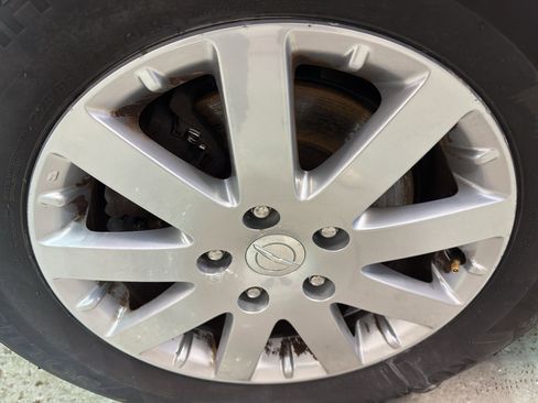 Used 2016 Chrysler Town & Country Touring FWD image 35