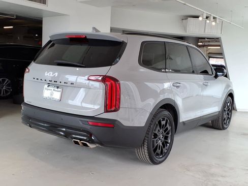 Used 2022 Kia Telluride SX w/ SX Prestige Package AWD/4WD image 4
