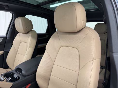 New 2026 Porsche Cayenne E-Hybrid image 5