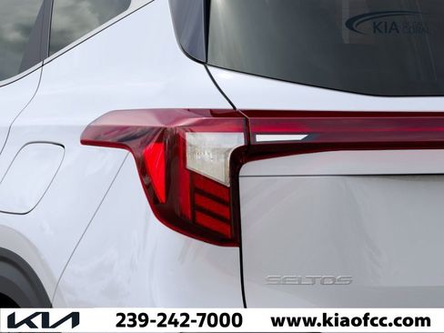 New 2026 Kia Seltos EX image 11