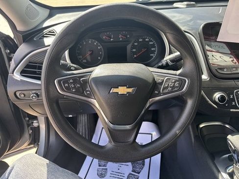 Used 2024 Chevrolet Malibu LT FWD image 5
