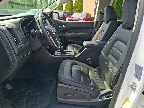 Used 2022 GMC Canyon Denali image 14
