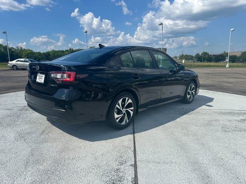 Used 2025 Subaru Legacy Premium image 4